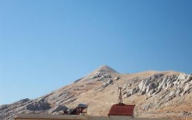Sunrise Nemrut Guenes Motel